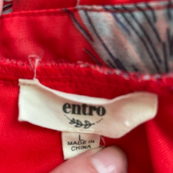 Entro Flutter Sleeve Open Back Feather Print Dress - Picture 3 of 3